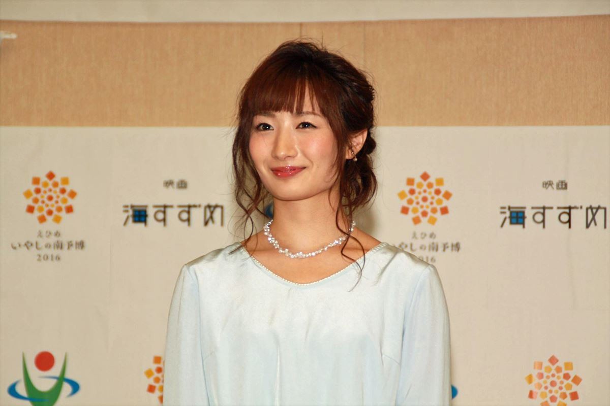 武田梨奈、映画『海すずめ』で小林豊と共演！豪快な板割披露でやる気十分