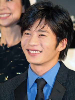 『図書館戦争 THE LAST MISSION』の完成報告会見に出席した田中圭