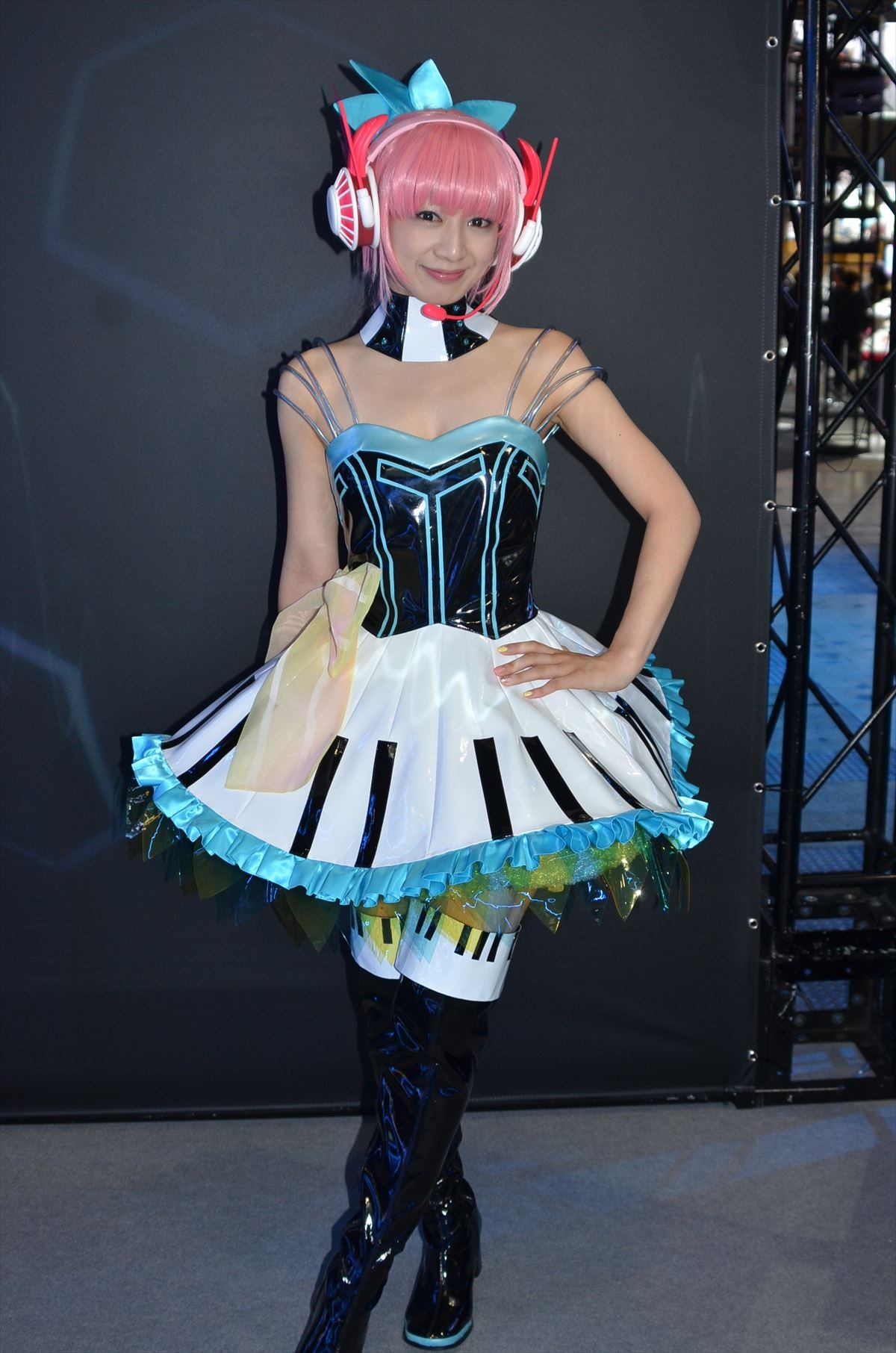 ＜TGS 2015＞東京ゲームショウに美女が大集結！コンパニオンフォト特集