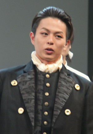 荒木宏文、舞台『もののふ白き虎』記者会見にて