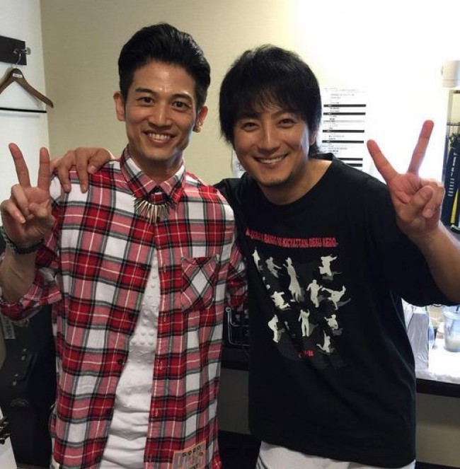 羞恥心の元メンバー・野久保直樹&上地雄輔とツーショット