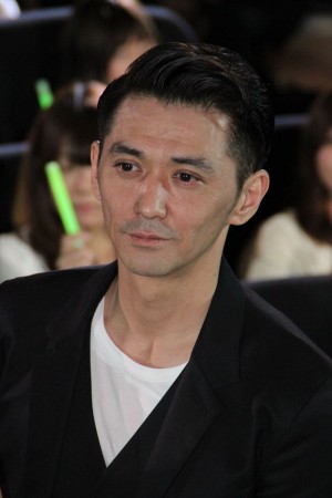 映画『グラスホッパー』完成披露試写会に出席した村上淳