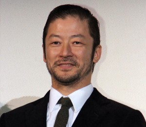 映画『グラスホッパー』完成披露試写会に出席した浅野忠信