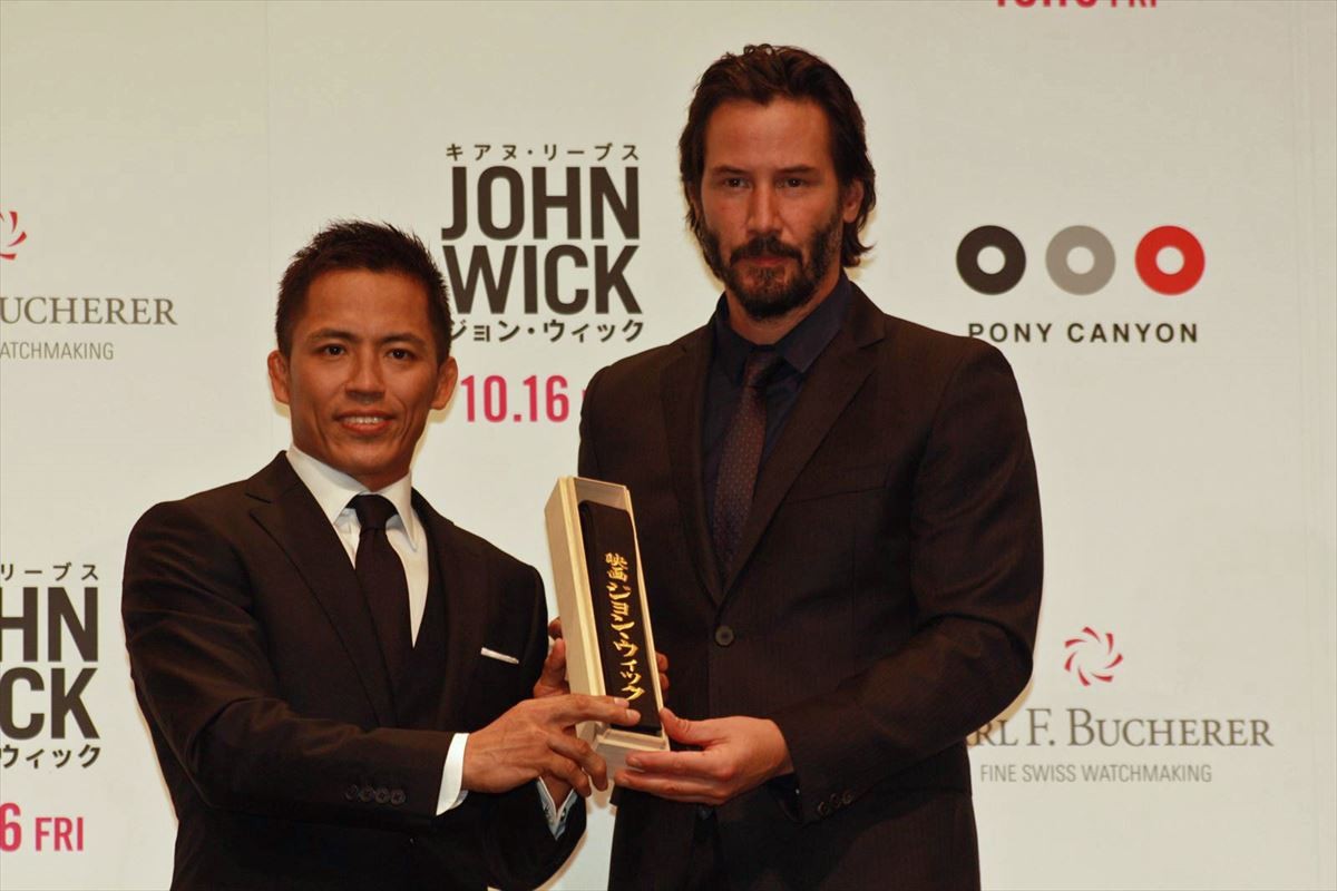 キアヌ・リーヴス、日本は「光が美しい国」　64日ぶりの来日にファン熱狂