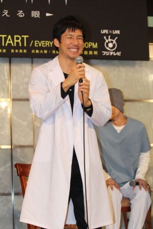 ドラマ『無痛～診える眼～』の制作発表会に登壇した主演の西島秀俊