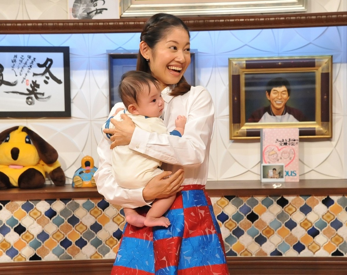 金山一彦＆大渕愛子、愛息子をTV初お披露目　キューピット・明石家さんまが抱っこ