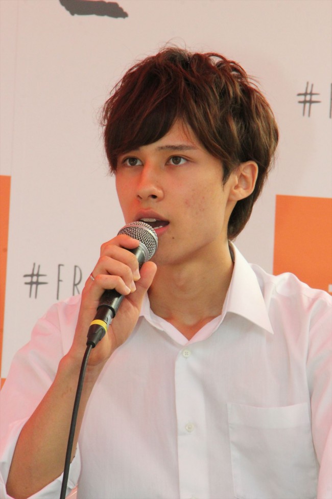 話題の女子高生企業家 椎木里佳 イケメン男子を前に 石鹸のオーラがすごい 15年10月4日 写真 エンタメ ニュース クランクイン 話題の女子高生企業家 椎木里佳 イケメン男子を前に 石鹸のオーラがすごい 15年10月4日 写真 エンタメ ニュース クランクイン