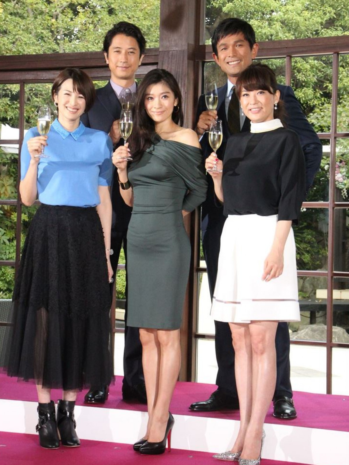 篠原涼子、「偏屈なオトナが好き！」“キュンとする”好みのタイプを明かす
