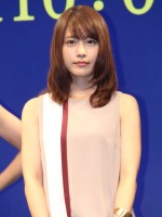 『連続ドラマＷ 海に降る』完成披露試写会に登壇した有村架純