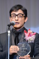 片岡愛之助、「第28回 日本 メガネ ベストドレッサー賞」表彰式にて