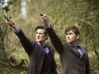 『ドクター・フー』スピンオフではどんなドクターが活躍？（※特番『ドクター・フー　ニュー・ジェネレーション　ドクターの日』の場面写真）
