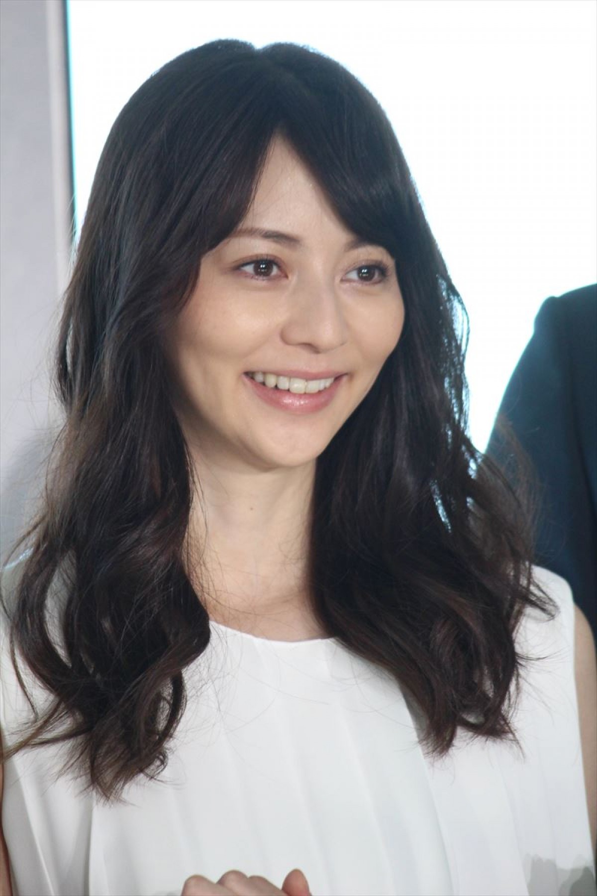 香里奈、ドラマ『結婚式の前日に』制作発表会にて