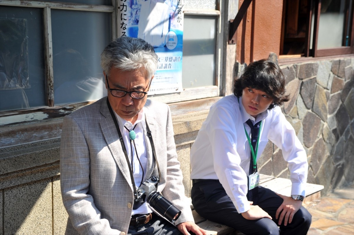 イッセー尾形、染谷将太と「演技のウマが合う」7割アドリブのシーンも