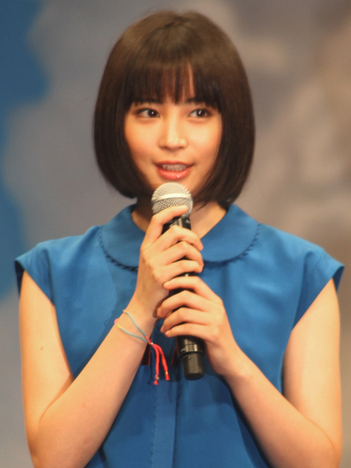 石原さとみ、「理想の後ろ姿のタレント」No.1に！桐谷美玲、有村架純もランクイン