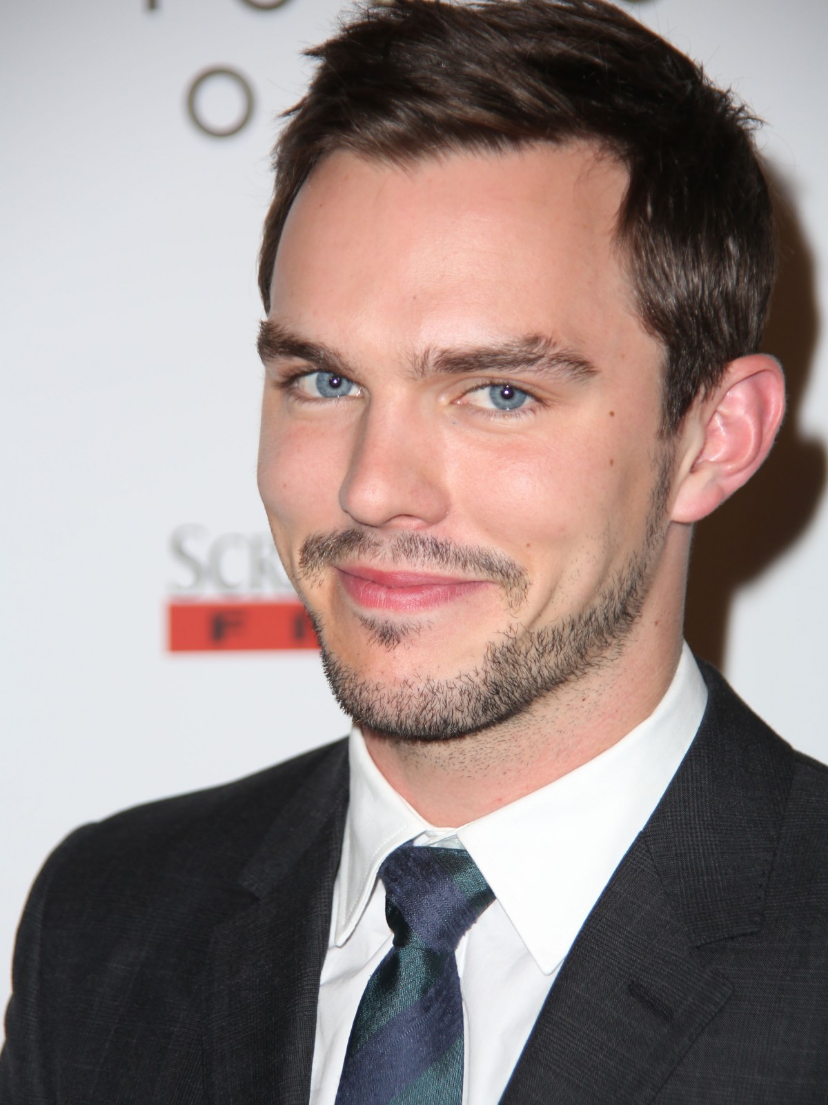 英ミス・ヴォーグ誌発表「最もホットな男子50人」1位 ニコラス・ホルト(25)俳優