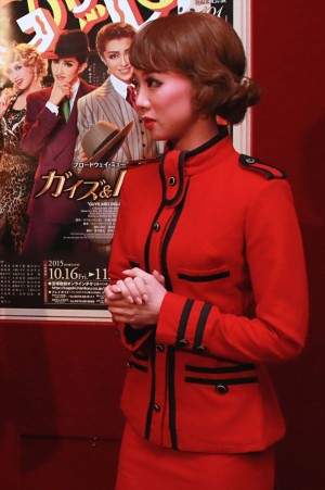 「ガイズ＆ドールズ」囲み取材の様子