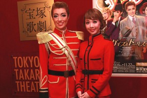 「ガイズ＆ドールズ」囲み取材の様子