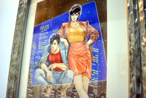 シティハンター30周年記念「北条司原画展」は、10月17日（土）～11月8日（日）まで、東京・西新宿住友ビル1階にて開催