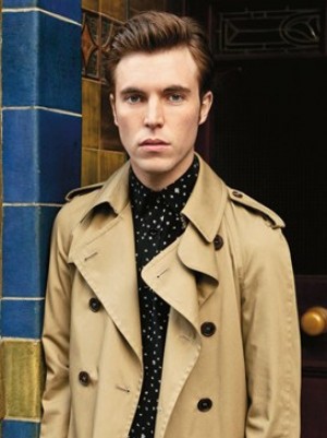 英ミス・ヴォーグ誌発表「最もホットな男子50人」10位　トム・ヒューズ（29）歌手