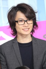 ドラマ『サムライせんせい』制作発表会見に登壇した神木隆之介