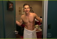 イケメン俳優マット・ボマーが惚れ惚れする肉体をテレビで披露