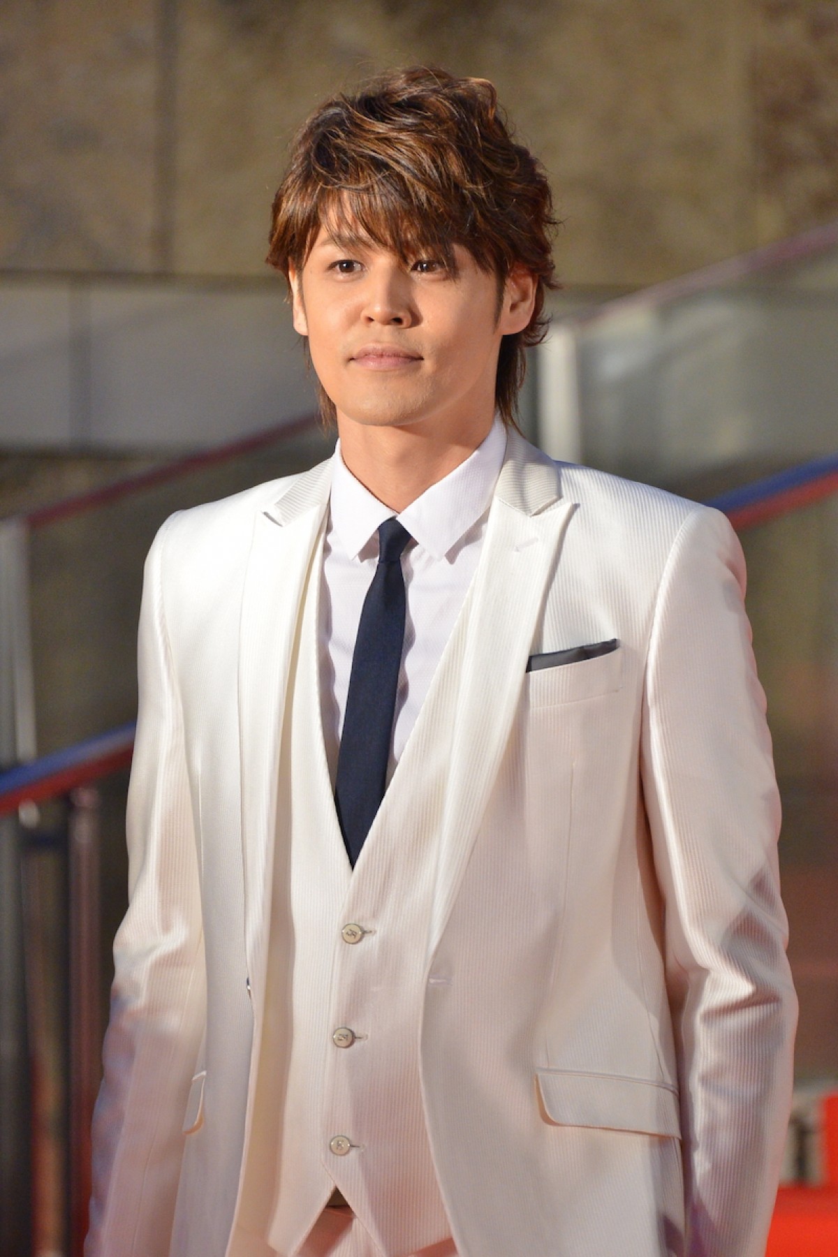 ＜TIFF2015＞声優・宮野真守、王子さながらの白スーツで女性ファン魅了