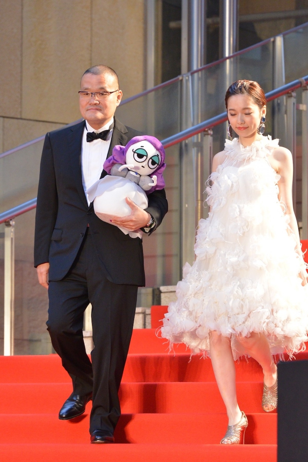 ＜TIFF2015＞AKB島崎遥香、可憐な白ドレス姿で主演ホラーをアピール