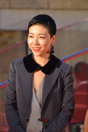 『0.5ミリ』（レッドカーペット）