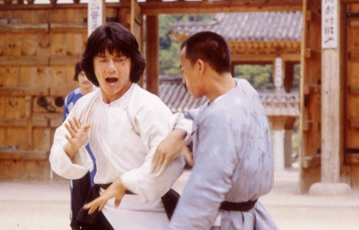 ジャッキー・チェン映画予告30本収録！映画ファンにはたまらない前売り特典が実現