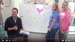 クリス・プラット、小児病院へ慰安訪問の様子