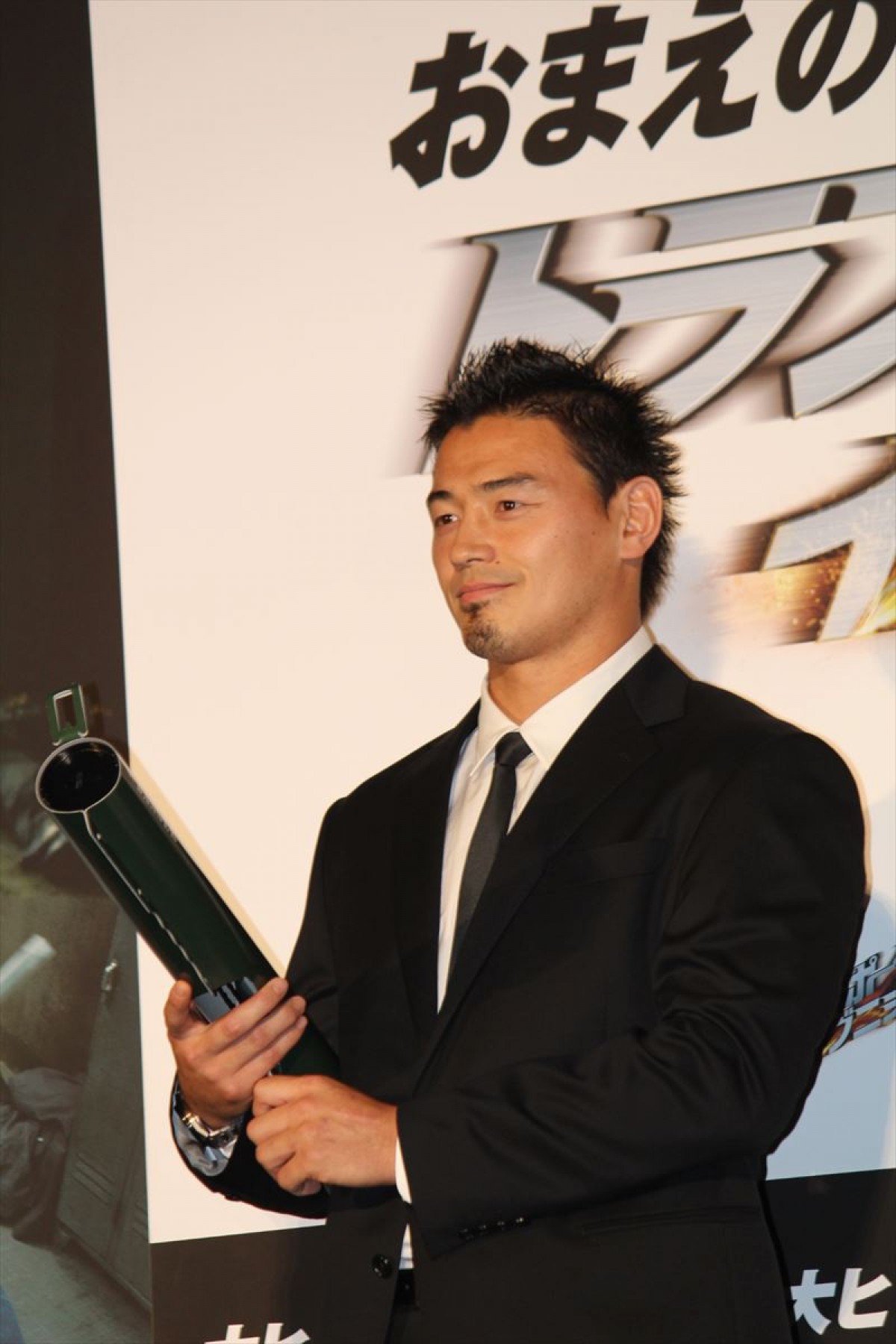 ラグビー五郎丸、「試合より緊張します」映画イベント初登場でSHOKICHIと対面