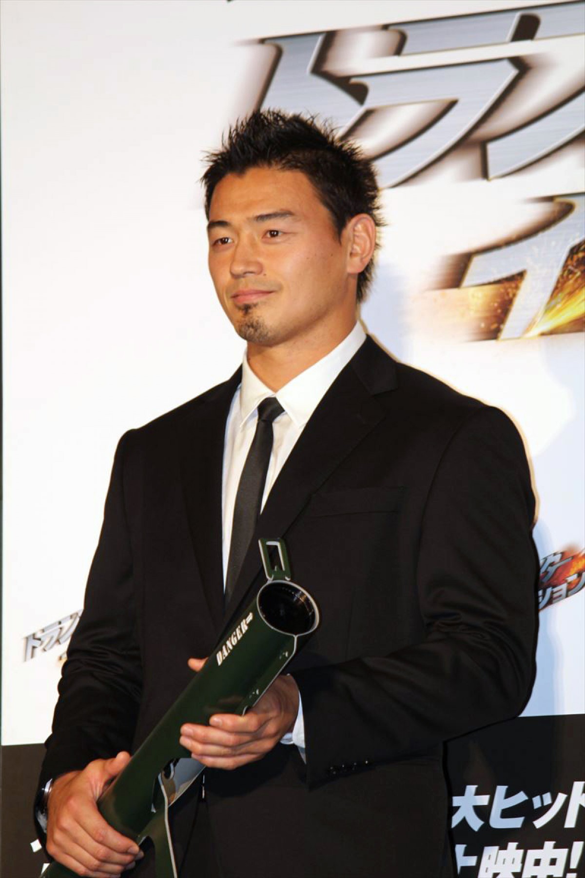 ラグビー五郎丸、「試合より緊張します」映画イベント初登場でSHOKICHIと対面