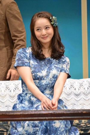 佐々木希、舞台『ブロッケンの妖怪』公開稽古にて