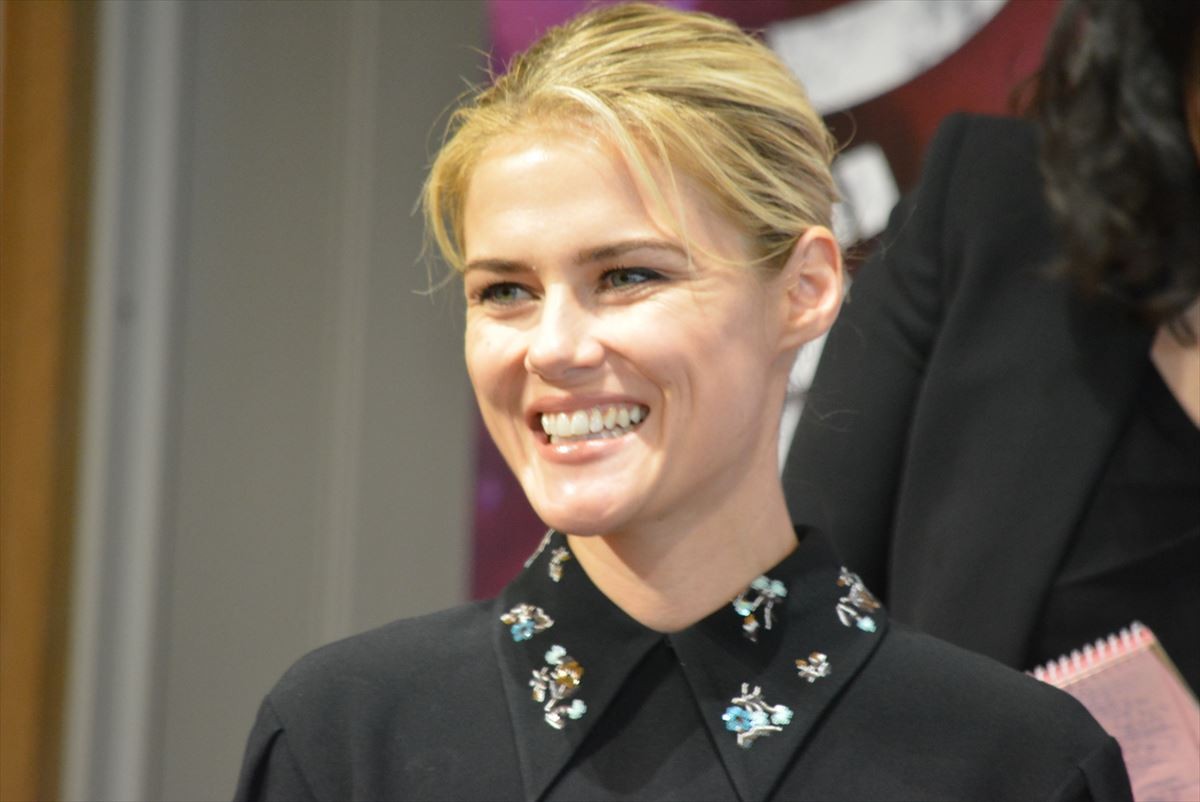 ポスト “アンハサ” クリステン・リッター、マーベルドラマ引っさげ来日！日本愛語る