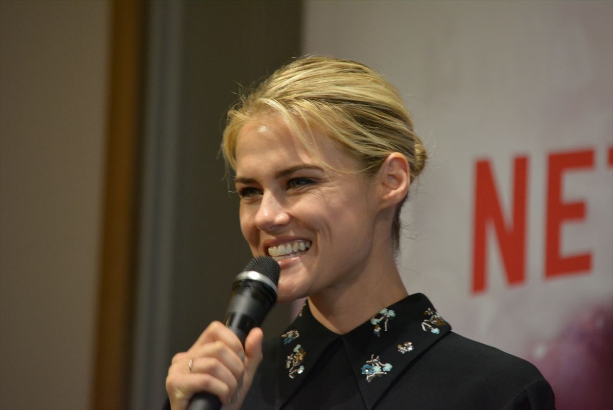 ポスト “アンハサ” クリステン・リッター、マーベルドラマ引っさげ来日！日本愛語る