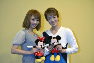 『ディズニーソングス by タカラヅカ』取材会に出席した妃海風、北翔海莉