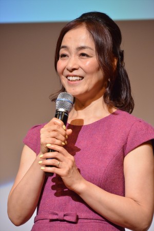 『√Letter ルートレター』で主人公の女子高生・文野亜弥を演じる日高のり子