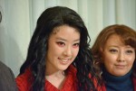 舞台『MORSE』囲み取材に出席した水上京香、高橋由美子