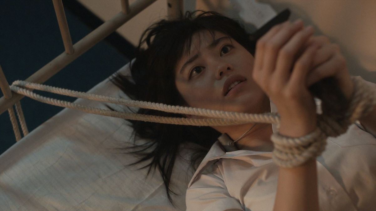 高月彩良、殺気に満ちた表情に注目！映画『人狼ゲーム』衝撃の予告編が解禁