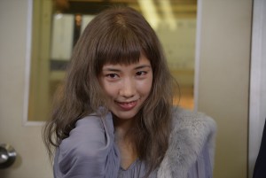 『逃げる女』取材会に出席した仲里依紗