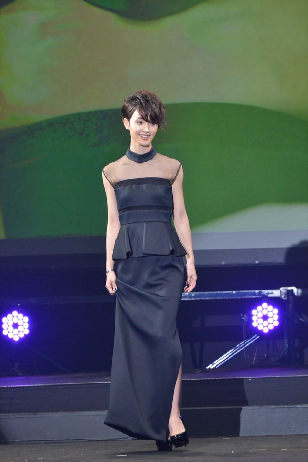 剛力彩芽、念願のヘアスタイル賞ゲットに喜び爆発「ようやく来たか」