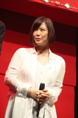 『I LOVE スヌーピー THE PEANUTS MOVIE』ジャパン・スペシャルイベントに登場した絢香