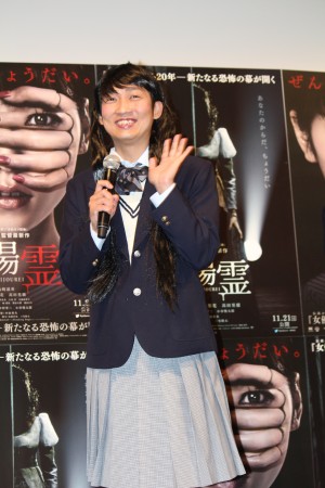 映画『劇場霊』女子学生限定試写会イベントに登壇したNON STYLE・石田明