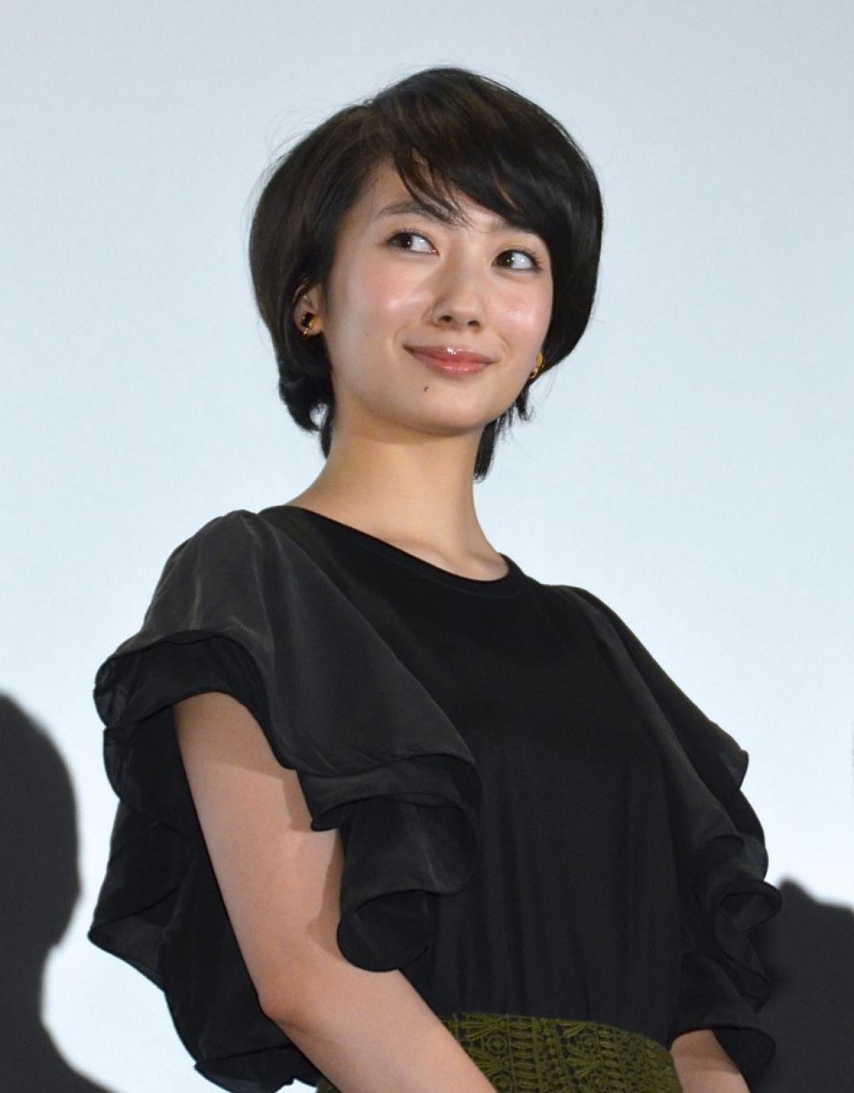 波瑠、朝ドラ・大阪から駆けつける！ 「はるちゃーん！」の声援にニッコリ