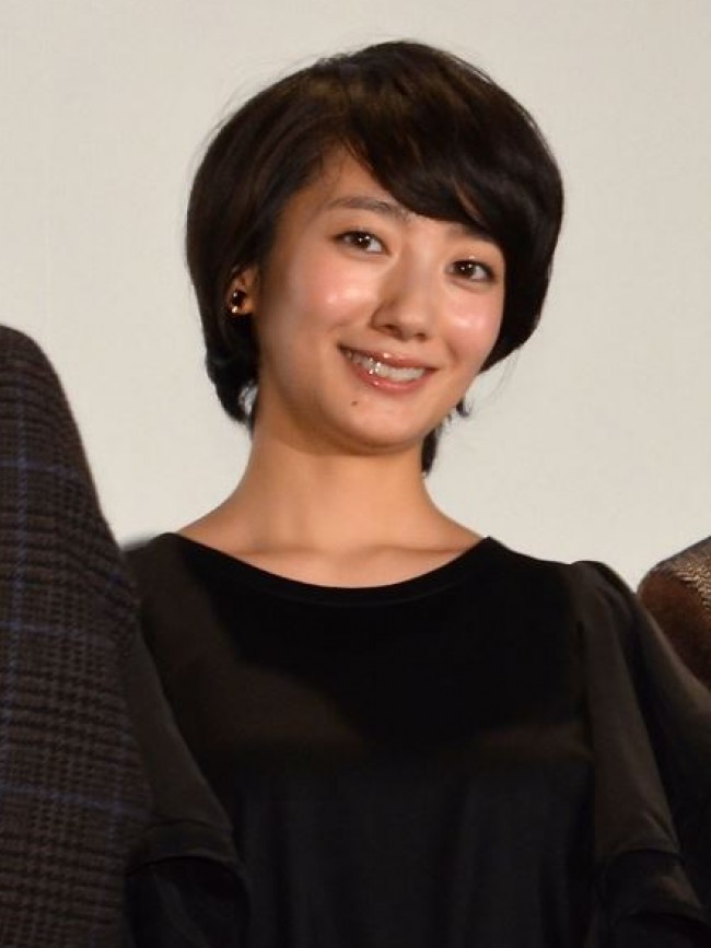 波瑠、朝ドラ・大阪から主演映画初日に駆けつける!