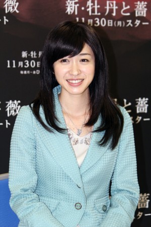 『新・牡丹と薔薇』キャスト取材会に出席した黛英里佳