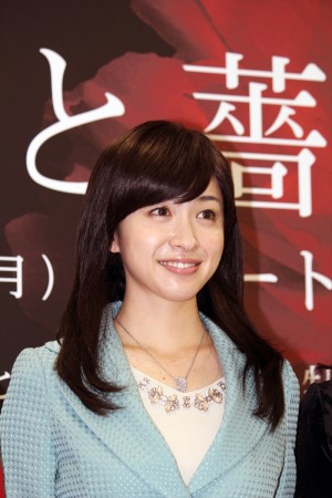 『新・牡丹と薔薇』キャスト取材会に出席した黛英里佳