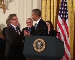 スティーヴン・スピルバーグ監督が大統領自由勲章を受章