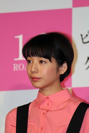 『ピンクとグレー』完成披露イベントに登壇した夏帆