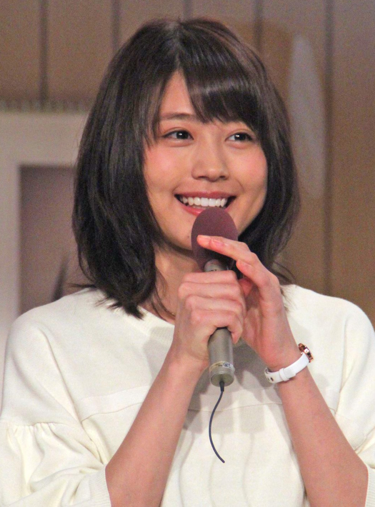 石原さとみ＆福士蒼汰、10代が選ぶ「今年なりたい顔」1位に！